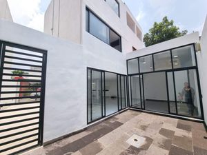 Casa remodelada en fraccionamiento venta