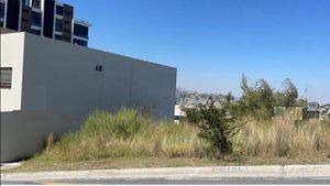 TERRENO EN VENTA EN VALLE ORIENTE.