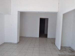 Vendo local comercial en el circuito metropolitano