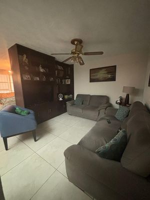 Casa en venta en Jardines de los Arcos, Chapalita