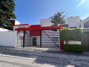 Casa en Renta con jardín privado, Lomas Verdes 4a sección