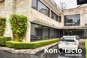 CASA EN VENTA EN LOMAS DE CHAPULTEPEC