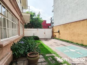 CASA EN VENTA EN DEL VALLE CENTRO