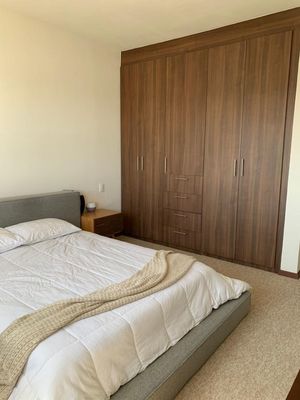 Departamento en Venta y Renta en Torres de  Lago en zona Esmeralda