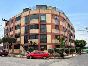 Departamento en venta en Calle Viveros de la Colina, Hab Viveros de la Loma,  54080 Tlalnepantla de Baz, Méx., México. Sam's Club Satélite, Walmart  Satélite, Hotel Turistic Stanza (Antes Mandarín Cárton)