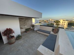 Penthouse de 2 recámaras ¡amueblado! en VENTA Playa Del Carmen