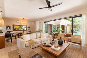 Casa de 4 recámaras en venta en Aldea Zamá, Tulum.