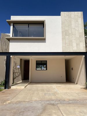 ¡ÚLTIMA UNIDAD! Casa nueva de 3 recámaras en venta en privada en Mérida