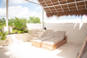 Penthouse de 2 recámaras, lock-off, en venta en Tulum. Aldea Zamá