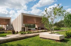 Lujosa residencia con paneles solares, en La Rejoyada