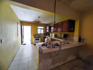 Casa en Venta en La Col. Mariano Otero, Zapopan!