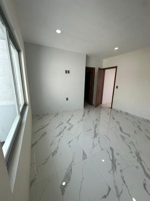 Casa en Venta en la Col. Heliodoro Hernández, Guadalajara!