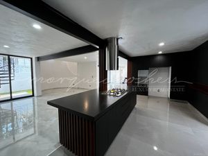 CASA EN VENTA - PROVIDENCIA