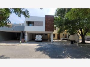 Casa en venta en Jardines de San Patricio, Apodaca, Nuevo León, 67114.