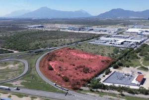 Terreno Industrial en Cienega de Flores