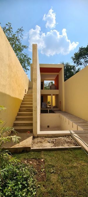 CASA EN EL CENTRO REMODELADA EN MERIDA,YUC.