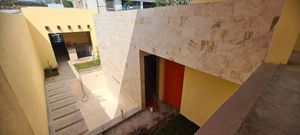 CASA EN EL CENTRO REMODELADA EN MERIDA,YUC.