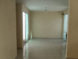 SE VENDE CASA EN TIXCACAL, AL PONIENTE DE MERIDA, YUC.