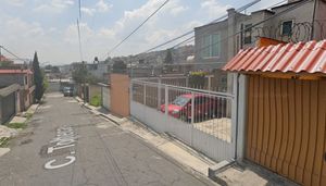 ¡CASA EN VENTA EN COLONIA BARRIO SANTA BARBARA, TOLUCA, ESTADO DE MÉXICO!