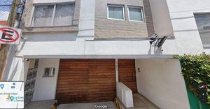 CASA EN VENTA EN