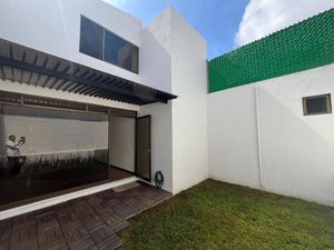 CASA EN VENTA FRACCIONAMIENTO PRIVANZA ZONA LAS FUENTES