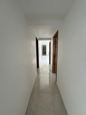 Oficina en Venta en Chapultepec Country - Canarias 1016