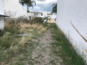 TERRENO EN CUMBRES DEL LAGO, JURIQUILLA