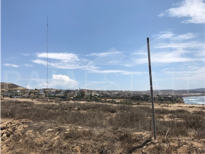 TERRENO EN VENTA EN ROSARITO CON VISTA AL MAR