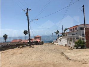 TERRENO EN VENTA EN ROSARITO CON VISTA AL MAR