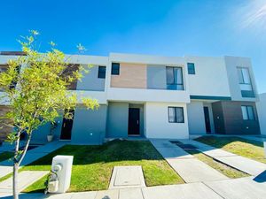 Casa en renta en Zakia Residencial, Zákia, El Marqués, Querétaro, 76269.