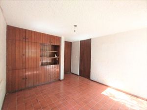 Venta casa en San Jerónimo, calle cerrada