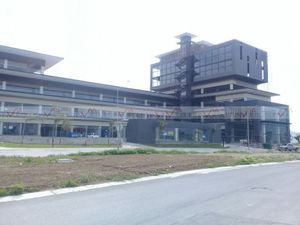 Renta Local Comercial Plaza Malibú En García