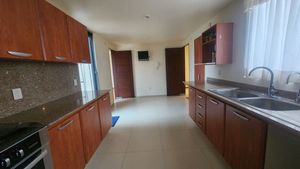 Pent-house En Venta En Calzada De Las Águilas.