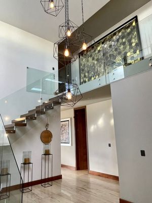 Vendo Residencia en LOMAS DE ANGELOPOLIS 1