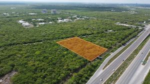 Terreno en Venta sobre carretera Mérida Progreso al norte de Mérida Yucatán.