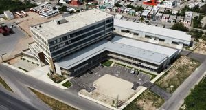 Oficinas en Renta al Poniente de Merida sobre Periferico