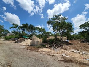 Terreno en Temozón sobre el Segundo anillo Perifericoa la vuelta  de OMH