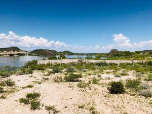 TERRENO FRENTE A LAGO COLINA