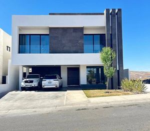 RESIDENCIA DE LUJO EN VENTA EN DOMINION