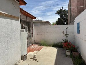 CASA EN VENTA DE UN PISO. COL FIDEL VELAZQUEZ