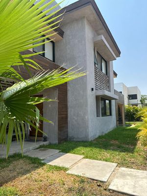 Casa en renta a unos pasos del colegio Madison, YCC y de la universidad Anahuac.