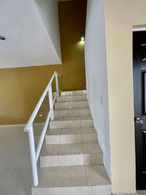 CASA EN VENTA/RENTA AMUEBLADA DE 4 HABITACIONES EN REAL MONTEJO