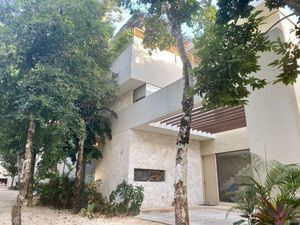 CASA en RENTA, seguridad 24/7, Mejor residencial en TULUM Country Club,