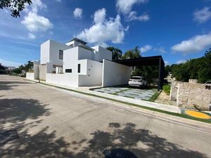 Casa Nueva en RENTA, Mejor residencial Tulum, Seguridad 24/7 Tulum Country Club