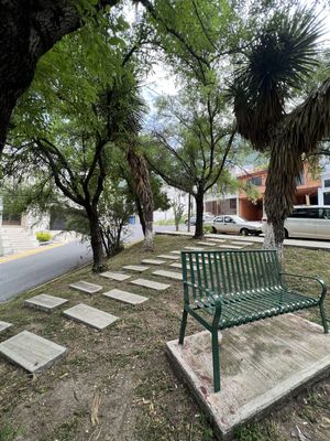 Venta de Terreno en Prados de la Silla