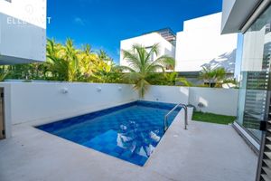 Casa en venta  en Isla dorada