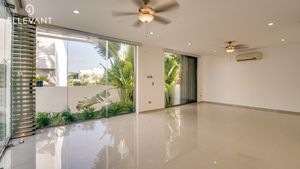 Casa en venta  en Isla dorada