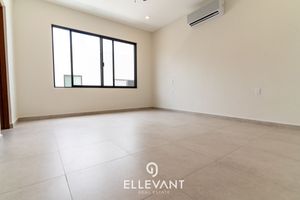 CASA EN VENTA EN RESIDENCIAL ARBOLADA