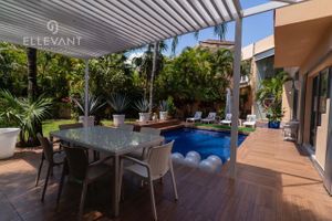 CASA EN VENTA EN RESIDENCIAL PUERTO AVENTURAS