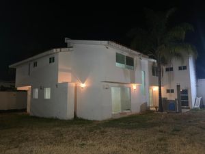 Casa en renta en Paseo del Atardecer, Villas de Irapuato, Irapuato, Gto..